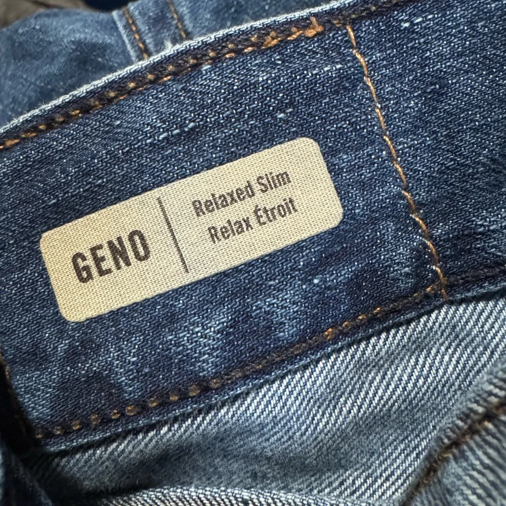 True Religion Geno Relaxed Slim Relax Etroit Dark Blue Straight Jeans